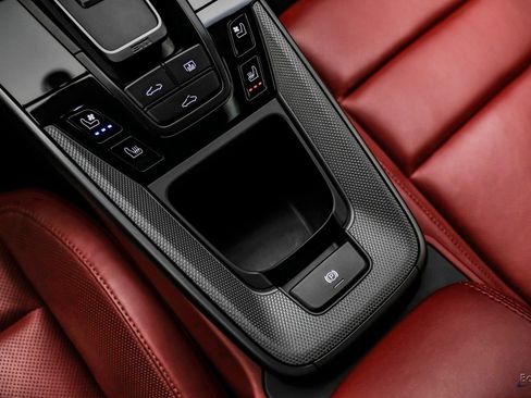 Used 2020 Porsche 911 Carrera RWD image 65