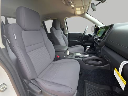 New 2026 Nissan Frontier S w/ Tow Package AWD/4WD image 8