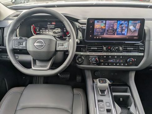 New 2026 Nissan Pathfinder SL FWD image 33