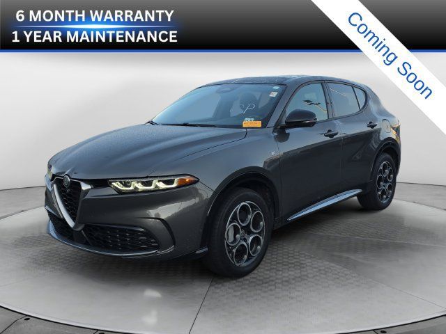 Used 2024 Alfa Romeo Tonale Ti AWD/4WD image 1