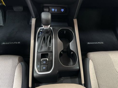 Used 2019 Hyundai Santa Fe SE image 21