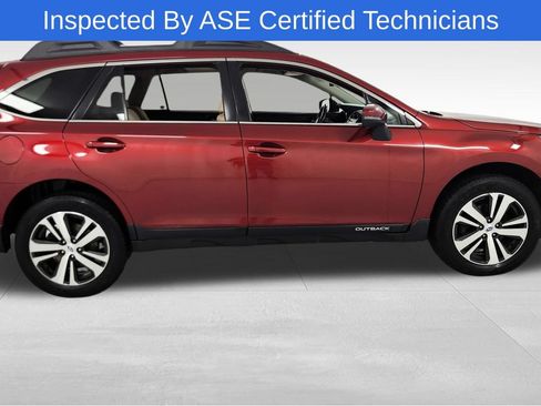 Used 2019 Subaru Outback 2.5i Limited AWD/4WD image 2
