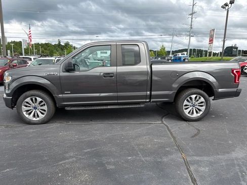 Used 2017 Ford F150 XL w/ Equipment Group 101A Mid AWD/4WD image 5