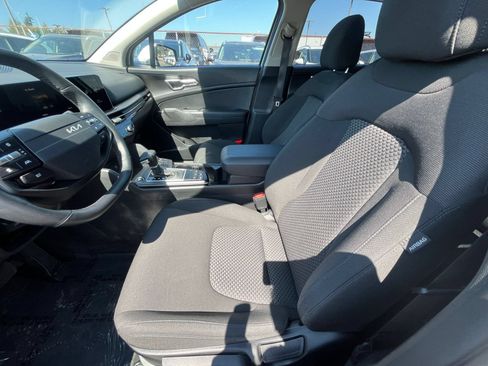 Used 2026 Kia Sportage LX AWD/4WD image 23