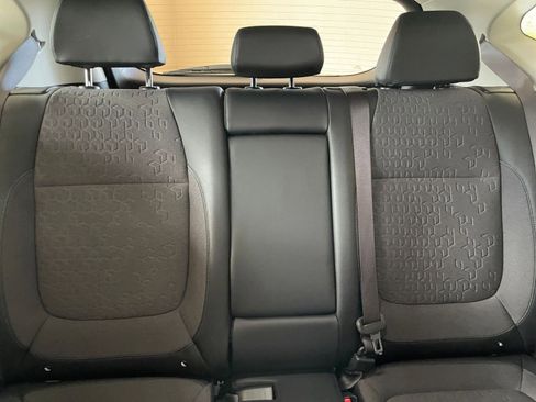 Used 2025 Kia Seltos S image 39