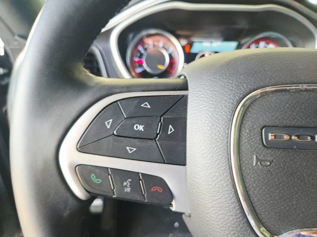 Used 2015 Dodge Challenger R/T Plus RWD image 13