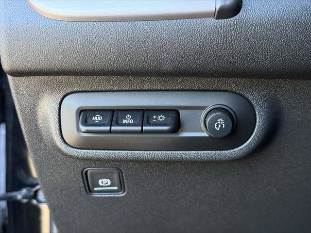 Used 2024 GMC Terrain AT4 w/ Tech Package AWD/4WD image 23
