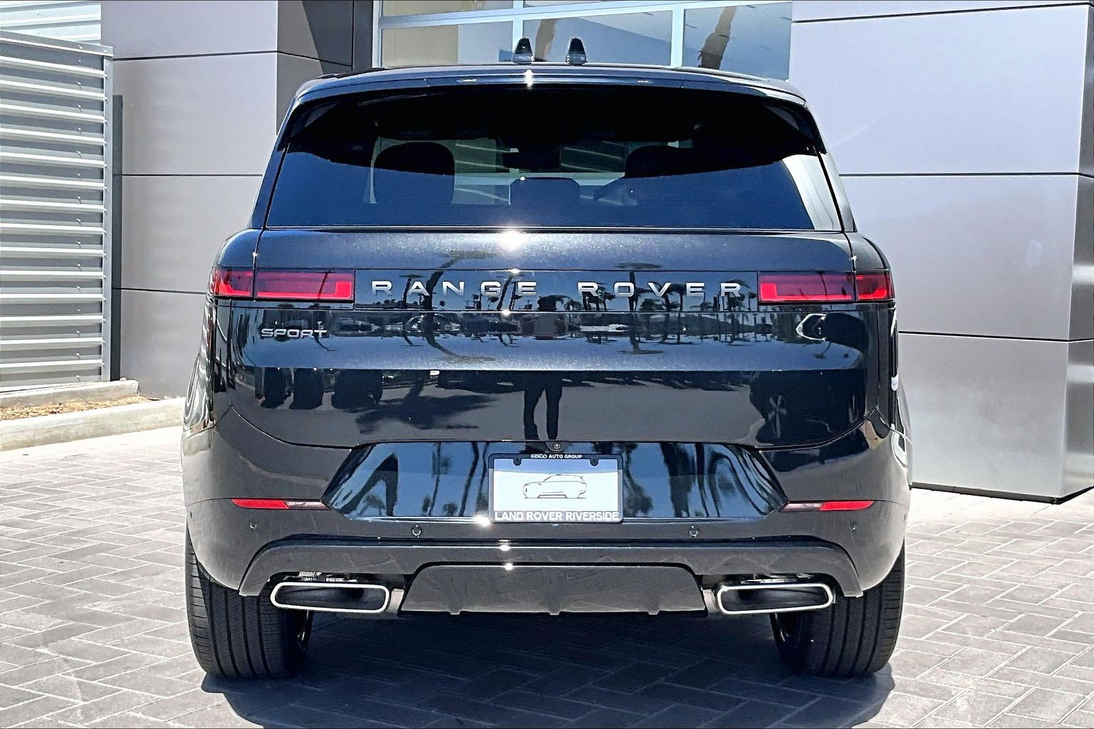 New 2027 Land Rover Range Rover Sport Dynamic SE AWD/4WD image 4