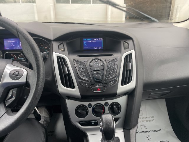Used 2013 Ford Focus SE FWD image 12