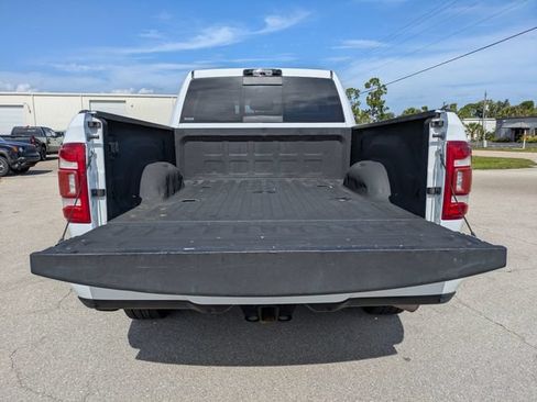 Used 2022 RAM 3500 Limited AWD/4WD image 10