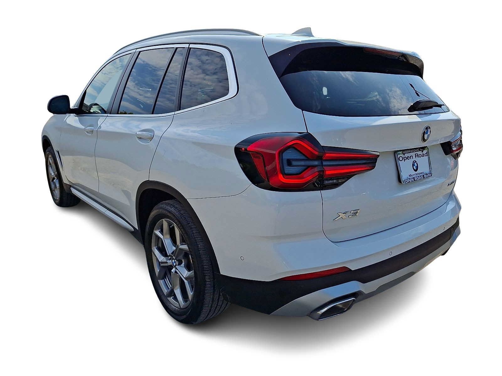 Used 2024 BMW X3 xDrive30i w/ Premium Package AWD/4WD image 4