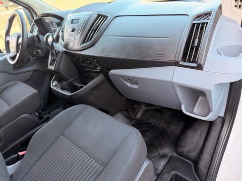 Used 2019 Ford Transit 250 130 Low Roof w/ Exterior Upgrade Package RWD image 31