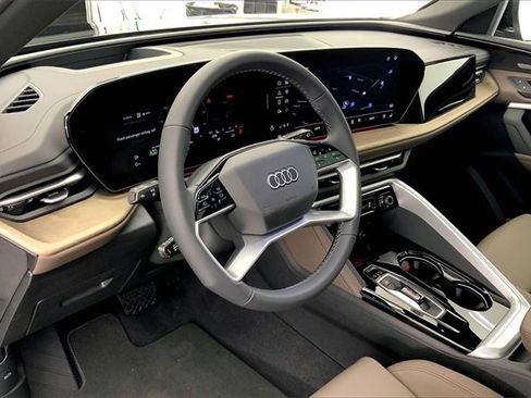 New 2025 Audi Q5 2.0T Premium Plus image 7
