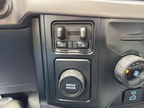 Used 2024 Ford F150 XL RWD image 25