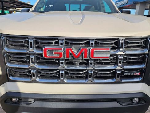 New 2026 GMC Canyon AT4 w/ Technology Plus Package image 10