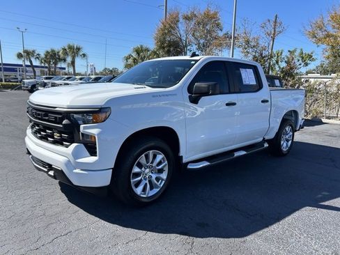 Certified 2025 Chevrolet Silverado 1500 Custom image 3