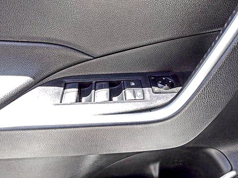 Used 2023 Toyota RAV4 LE AWD/4WD image 12