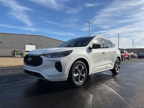 Used 2024 Ford Escape ST-Line w/ Tech Pack #1 image 3