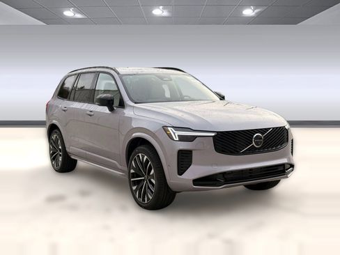 New 2026 Volvo XC90 T8 Ultra w/ Protection Package AWD/4WD image 6