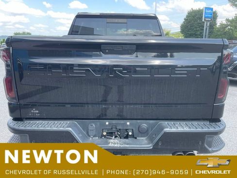 Used 2019 Chevrolet Silverado 1500 LT Trail Boss AWD/4WD image 13