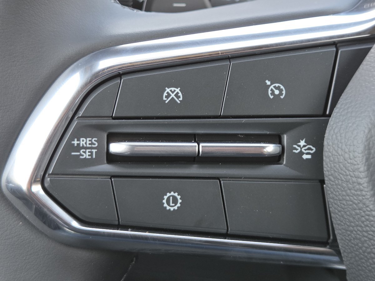New 2027 Chevrolet Equinox LT w/ Convenience Package II FWD image 33