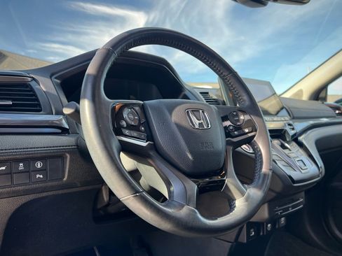 Used 2023 Honda Odyssey Elite image 43