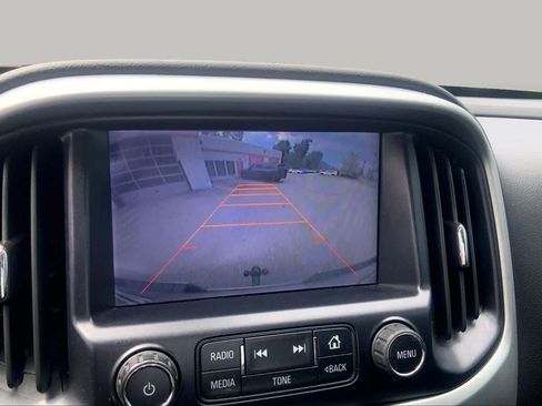 Used 2015 Chevrolet Colorado LT RWD image 25