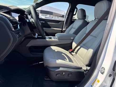 New 2026 GMC Acadia Elevation w/ Black Edition FWD image 18
