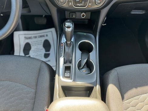 Used 2018 Chevrolet Equinox LT image 34