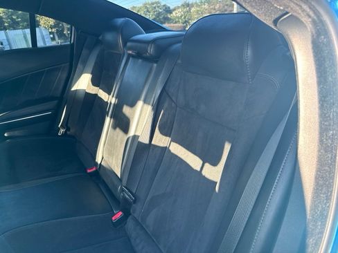 Used 2018 Dodge Charger R/T Scat Pack RWD image 30