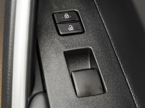 New 2026 Toyota Corolla Cross XLE w/ Convenience Package AWD/4WD image 27