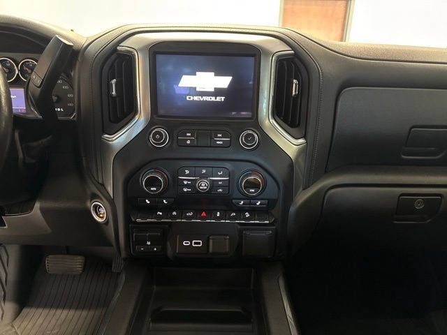 Used 2021 Chevrolet Silverado 1500 LT Trail Boss w/ Convenience Package II AWD/4WD image 32