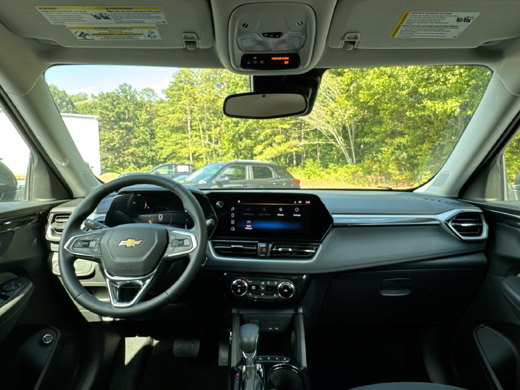 Used 2026 Chevrolet TrailBlazer LT w/ Convenience Package FWD image 30