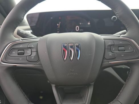 New 2026 Buick Envista Avenir image 25