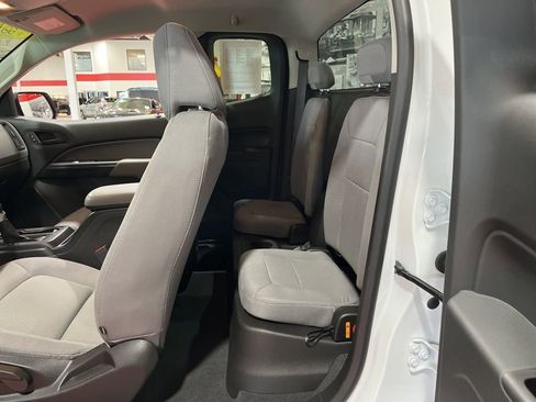 Used 2022 Chevrolet Colorado W/T image 11