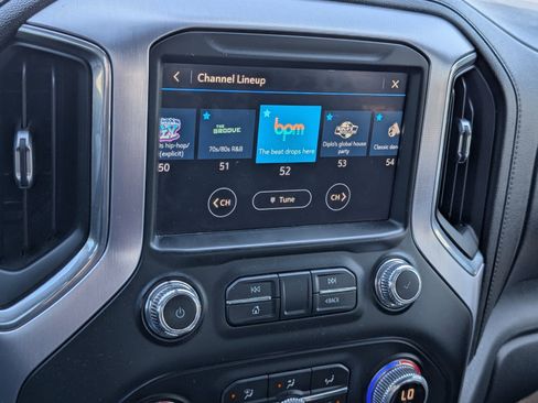 Used 2020 GMC Sierra 1500 Elevation w/ Elevation Value Package image 10