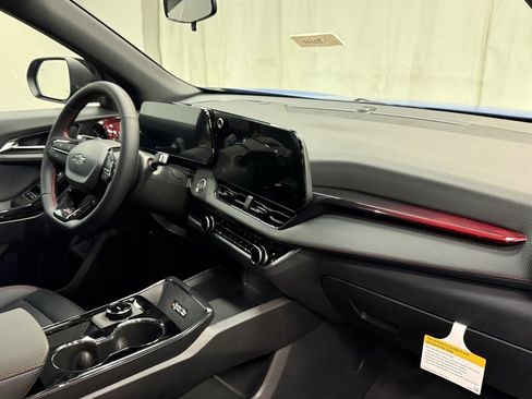 New 2026 Chevrolet Equinox RS w/ LPO, Floor Liner Package image 15