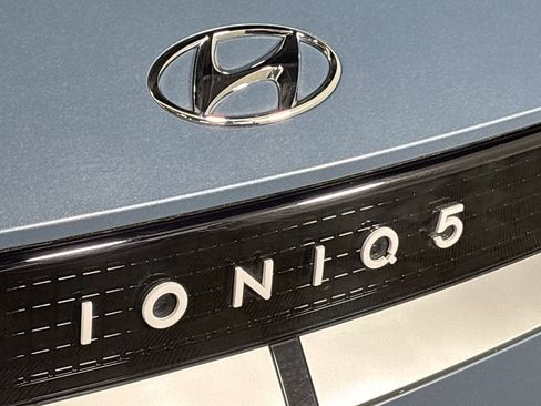 Used 2024 Hyundai Ioniq 5 SEL RWD image 24