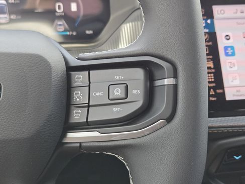 Certified 2026 Jeep Cherokee Overland AWD/4WD image 20