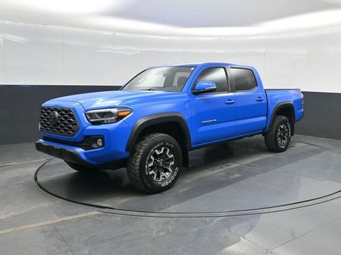 Used 2021 Toyota Tacoma TRD Off-Road image 8