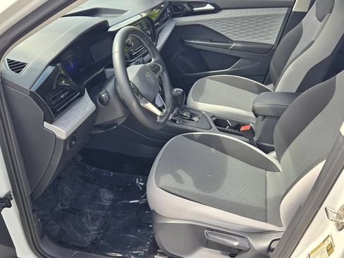 Certified 2023 Volkswagen Taos S FWD image 10
