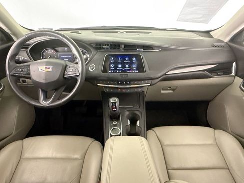 Used 2019 Cadillac XT4 Premium Luxury image 9