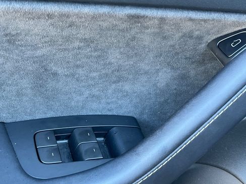 Used 2023 Tesla Model 3 Standard Range RWD image 12