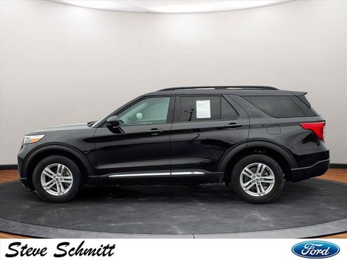Used 2023 Ford Explorer XLT image 20