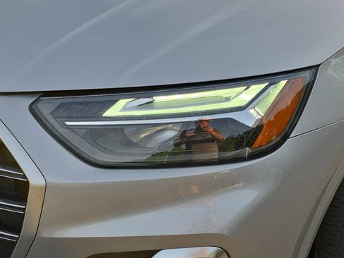 Used 2022 Audi SQ5 Premium image 32