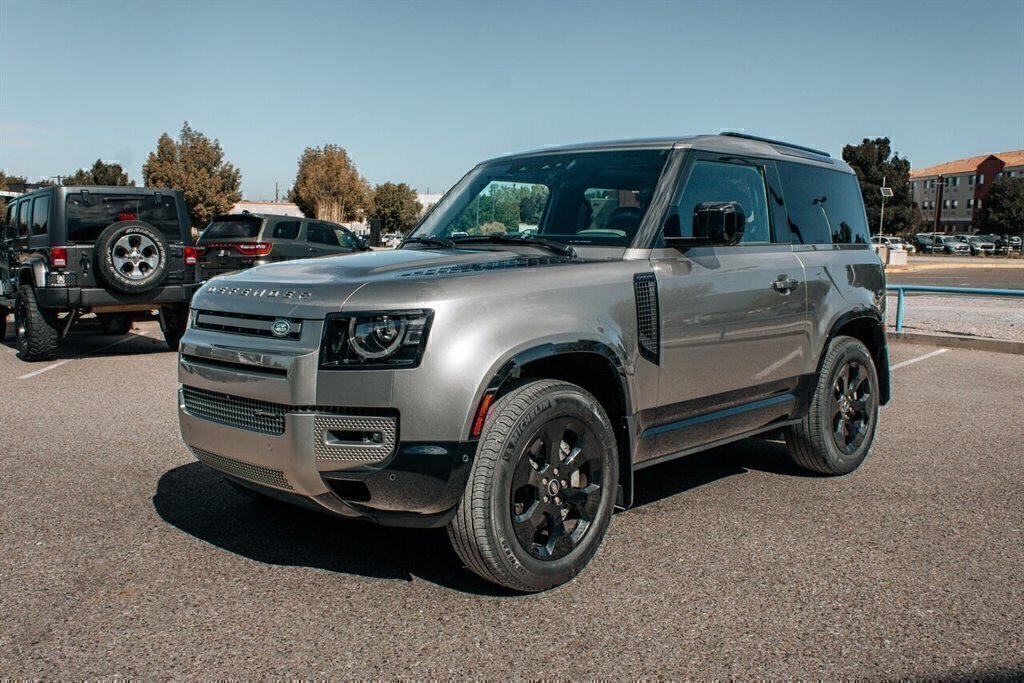 Used 2022 Land Rover Defender 90 X-Dynamic SE AWD/4WD image 3