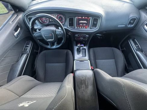 Used 2019 Dodge Charger Scat Pack RWD image 20