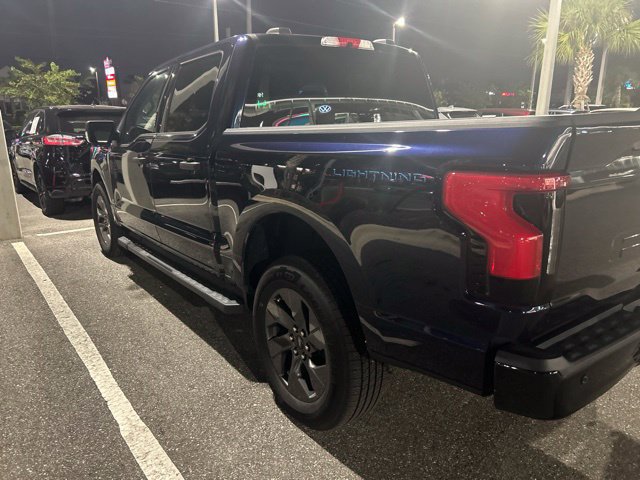 Used 2024 Ford F150 Lightning XLT AWD/4WD image 5