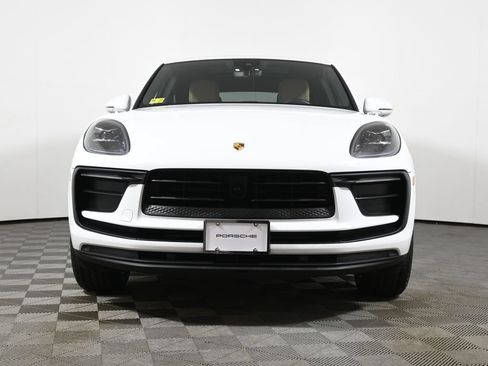 Used 2023 Porsche Macan AWD/4WD image 10