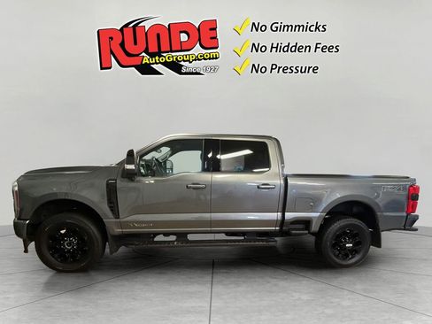 Used 2024 Ford F350 Lariat w/ Black Appearance Package image 4